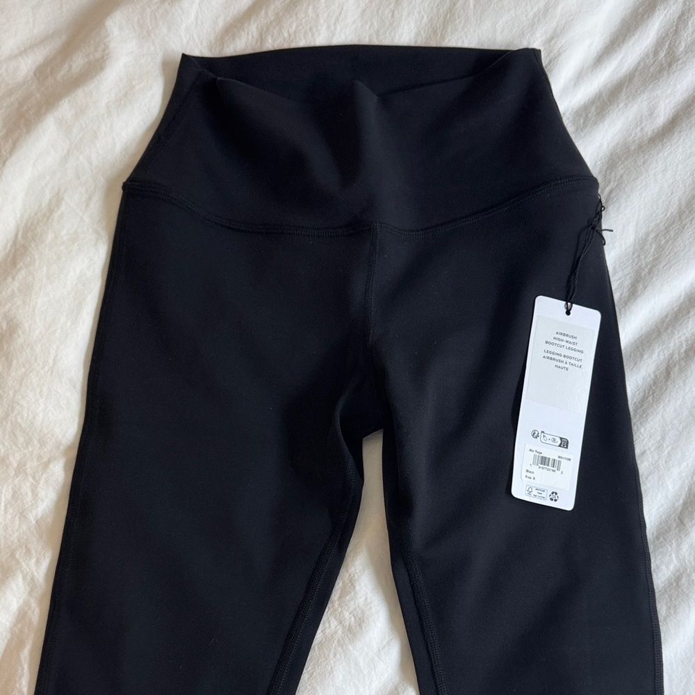 NWT Alo Yoga airbrush high waist bootcut legging size small